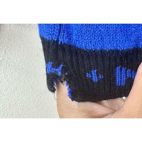 Vintage JetSet Mickey & Friends by Walt Disney Minnie Mouse Blue Kids Sweater S - Picture 3 of 10